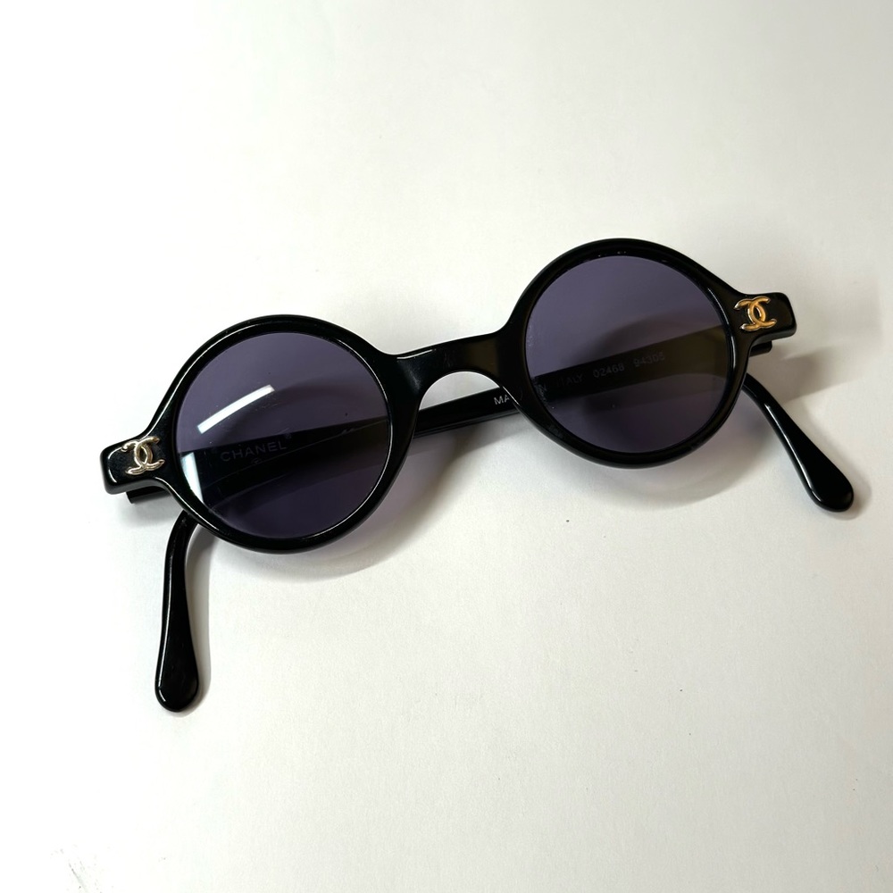 Authentic Chanel Sunglasses 0246894305
